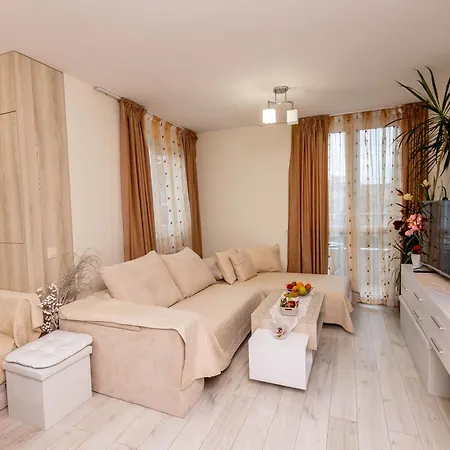 City Home Sandanski Apartment